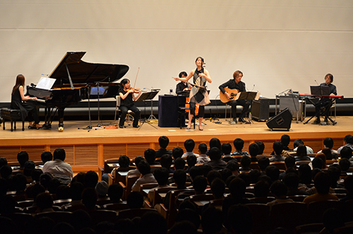 幻想的で繊細な音色が響いた野沢香苗さんによる二胡コンサート“奏でる音・映る景色”