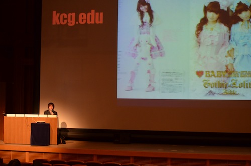 Mr. Nakamura talks about the transition of Japanese industry, the fashion industry, and other topics under the title of 