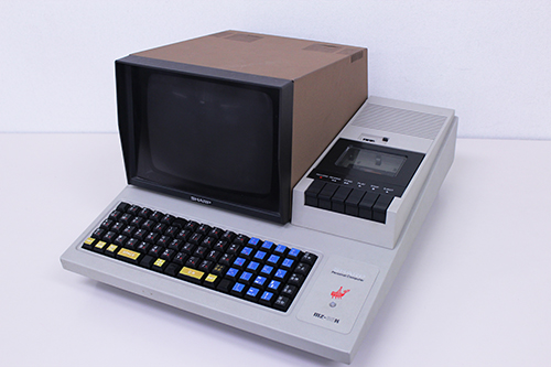 情報処理学会の2012年度「情報処理技術遺産」の「認定機器」に選ばれた「MZ-80K」