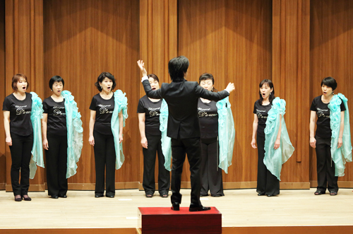 D'a-uovo, a women's chorus that performs 