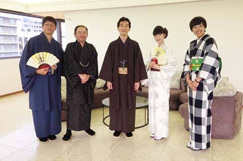 トークを繰り広げた左から堀川プロデューサー,吉原正行監督,原作者の森見登美彦氏,弁天役の能登麻美子さん,MCの三崎智子KBSアナウンサー(写真提供:「有頂天家族」製作委員会)