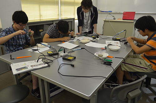 Electronic Craft Workshop] Making a 