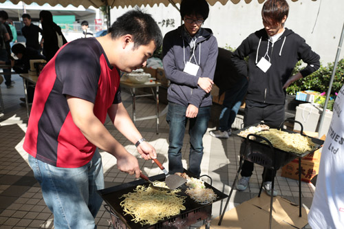 毎年恒例の「昔ながらの焼きそば」