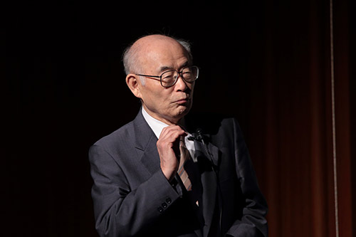 Dr. Koichi Fujii, Professor Emeritus of Iwate University, speaks on 