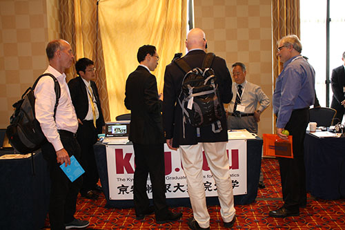 KCGI's exhibition booth attracted a high level of interest.