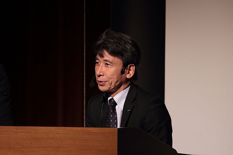 Dr. Shoji Kishimoto speaks at a commemorative lecture on the anniversary of the death of KCG's founder and first dean, Dr. Shigeo Hasegawa, July 2, 2018, at the KCGI Kyoto Ekimae Satellite Main Hall.