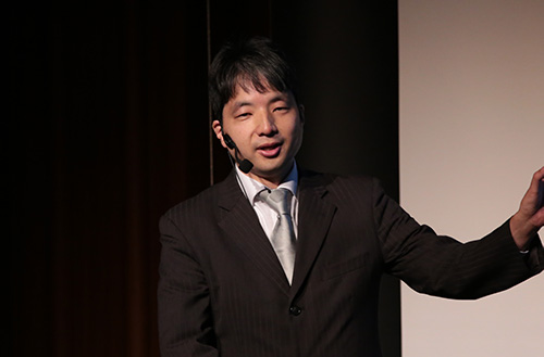 Associate Professor Takao Nakaguchi giving a commemorative lecture at the 15th Anniversary Ceremony of The Kyoto College of Graduate Studies for Informatics (KCGI)