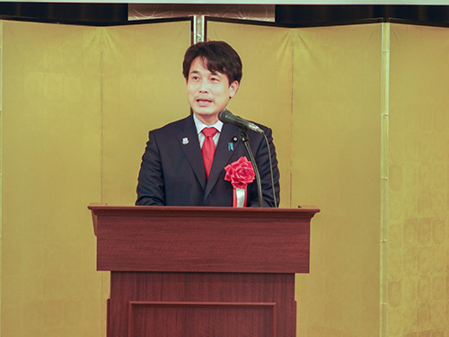 Mr. Hirofumi Takinami, Parliamentary Vice Minister of Economy, Trade and Industry