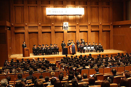 KCGI degree award ceremony held on March 21, 2019, graduation ceremony for KCG and KJLTC, and KCGM (photo is part 1).Kyoto Computer Gakuin Kyoto Station School, Kyoto Information Graduate University Kyoto Station Front 6th Floor Hall)