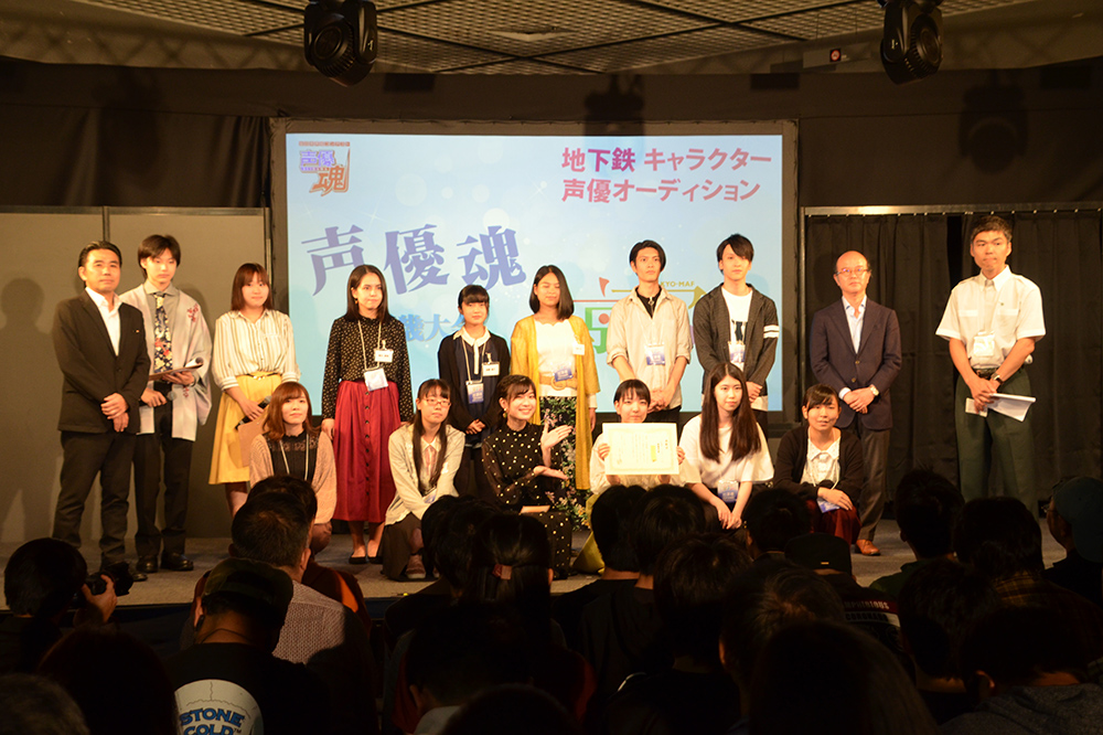 At the Seiyu Soul in KYOMAFU, those who passed the judging went on to compete in the finals of the main competition.All the participants took a commemorative photo at the end (September 22).