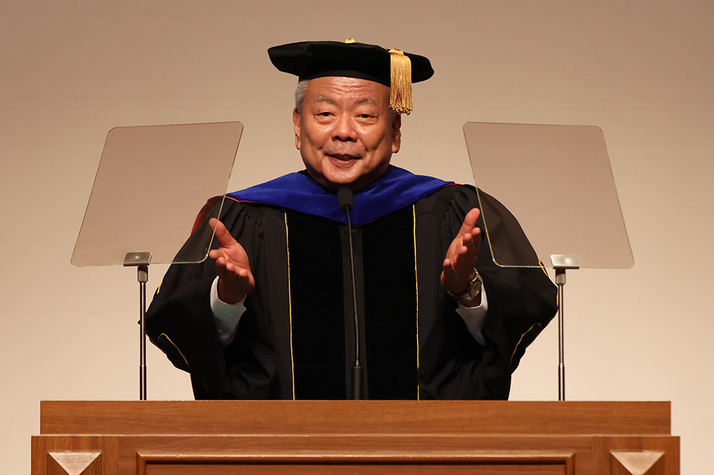 Wataru Hasegawa, President of KCGI, KCG, and KCGM, will deliver the commencement address at the Spring 2026 Semester Degree Conferment and Graduation Ceremony (September 14, 2026, Grand Hall on the 6th floor of the KCGI Kyoto Station Satellite Campus and KCG Kyoto Station Campus)